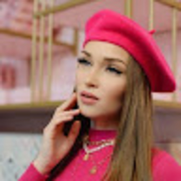 valeriegloss